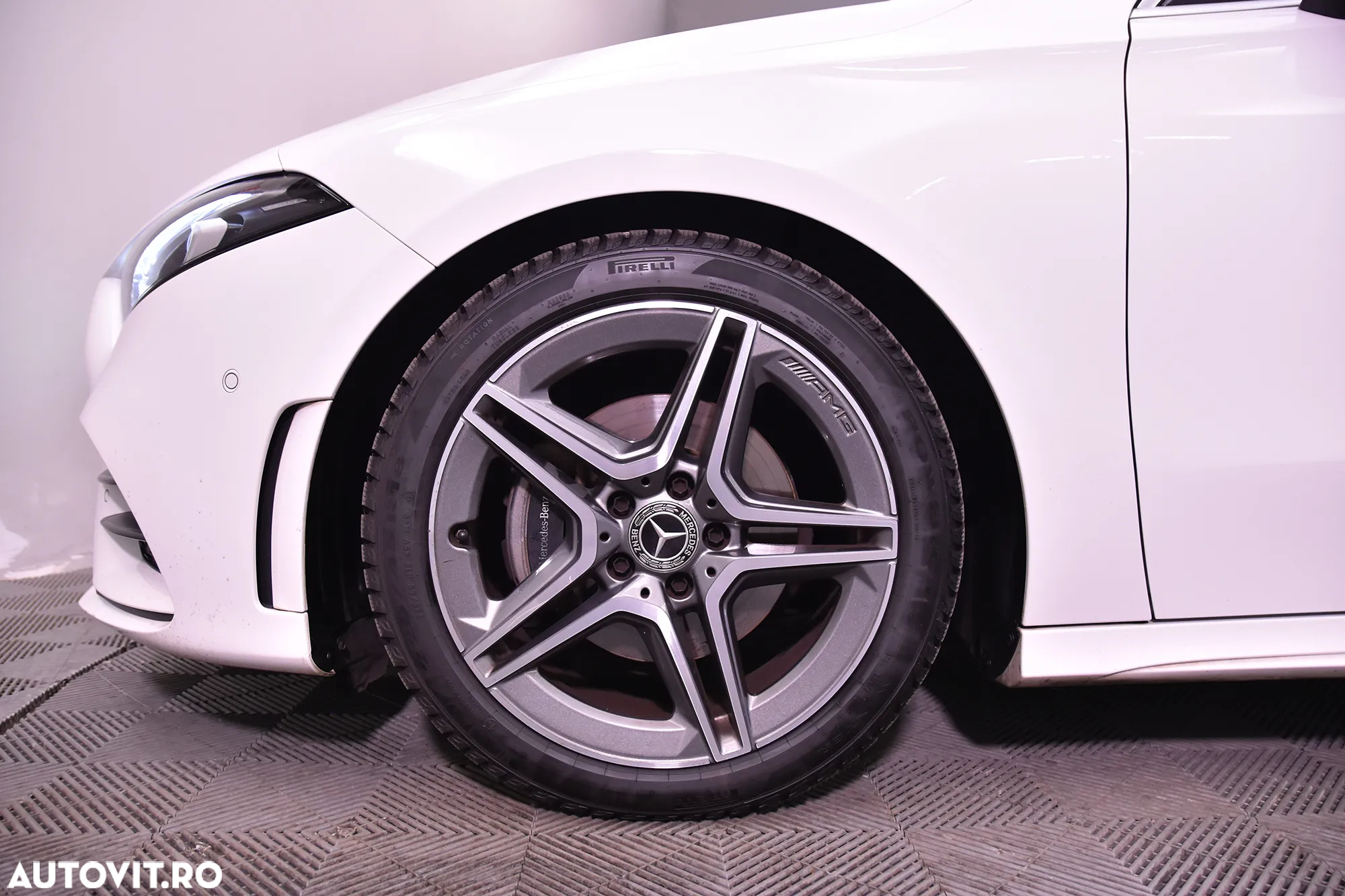 Mercedes-Benz A - 13
