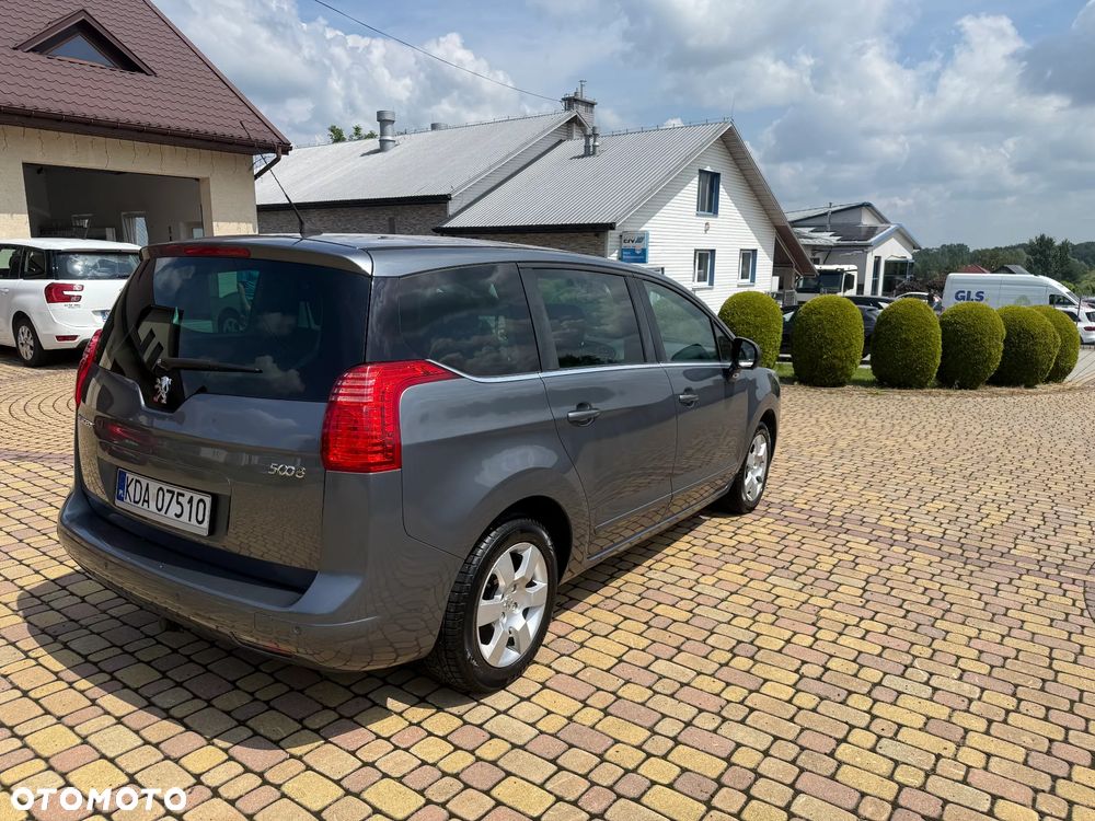 Peugeot 5008 1.6 THP Premium - 4