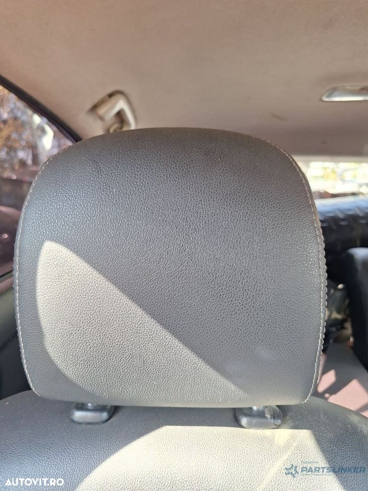 Tetiera scaun fata TOYOTA PRIUS _W3_ 2008 - > Plug-in Hybrid 2ZR-FXE - 1