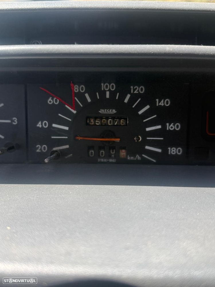 Peugeot 205 - 10