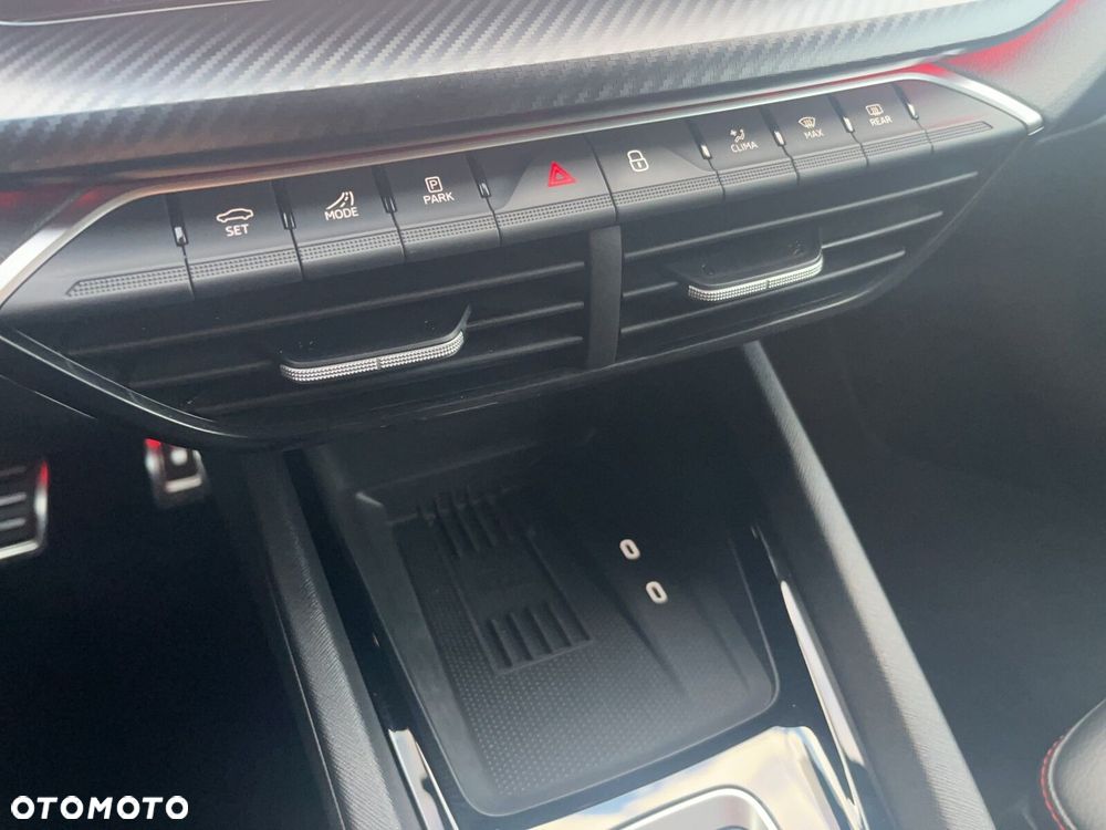 Skoda Octavia 2.0 TSI RS DSG - 20