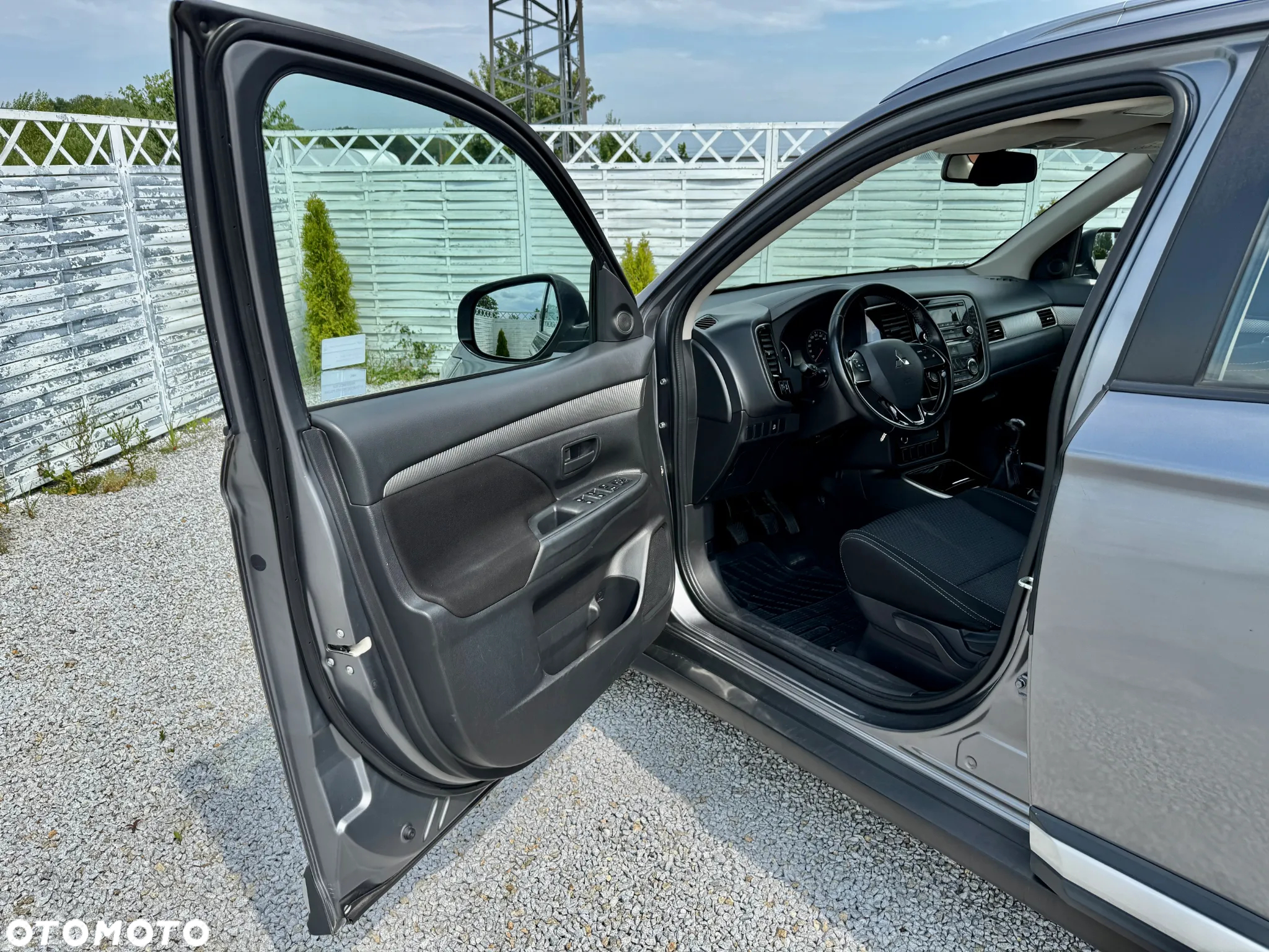 Mitsubishi Outlander 2.0 City Style 2WD - 17