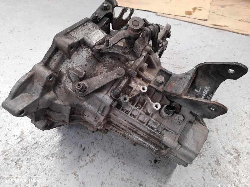 CAIXA VELOCIDADES HYUNDAI LANTRA II 2000 - 3