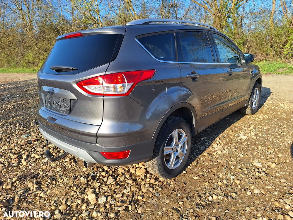 Ford Kuga 2.0 TDCi 2x4 Trend - 7