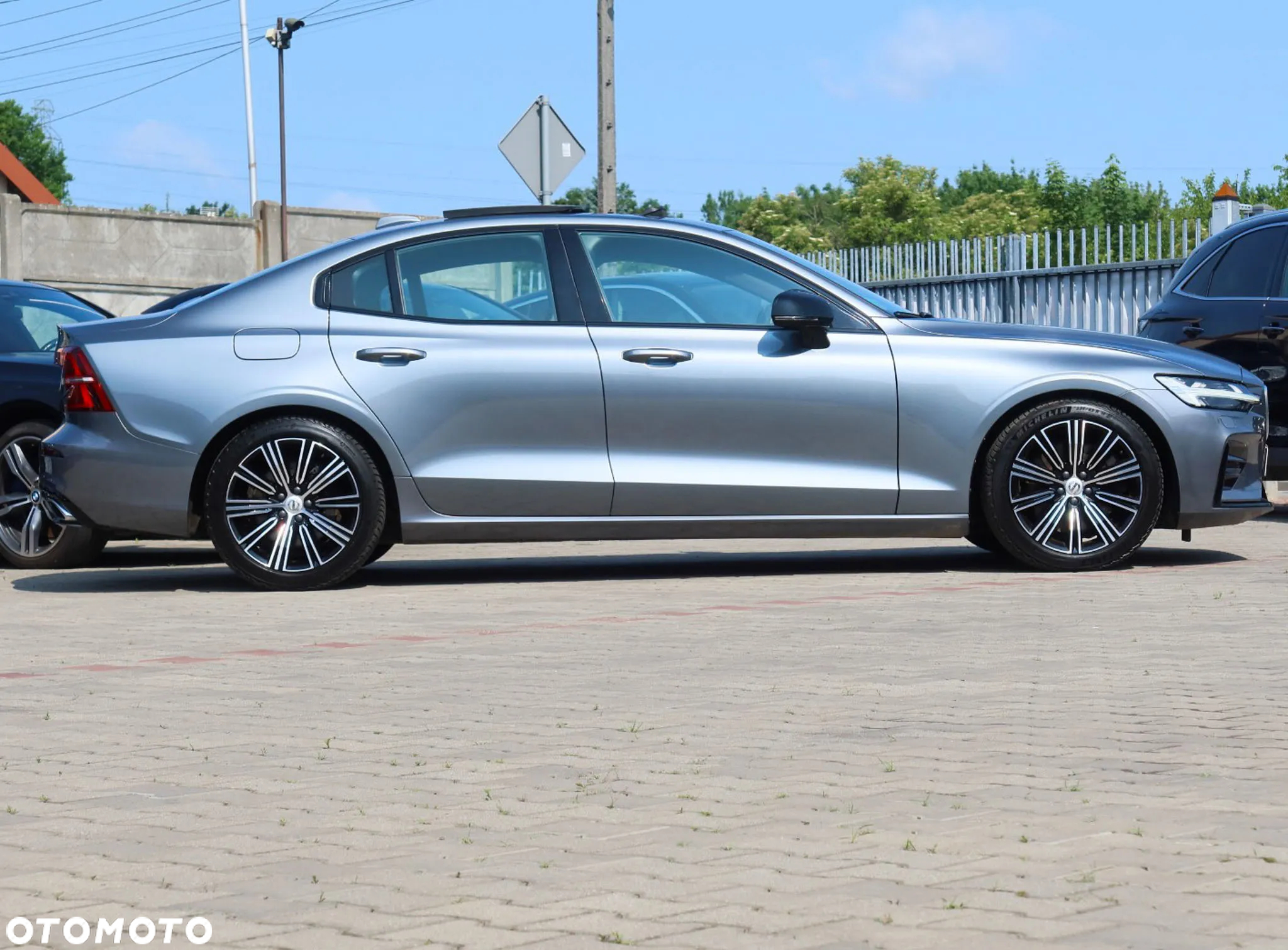 Volvo S60 T5 R-Design - 6