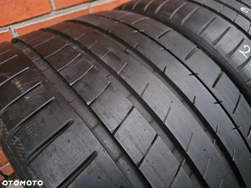 (O27) 295/35ZR19 104Y XL 6,3mm / Michelin Pilot Super Sport - 2