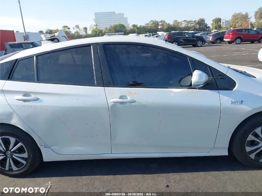 Toyota Prius - 8