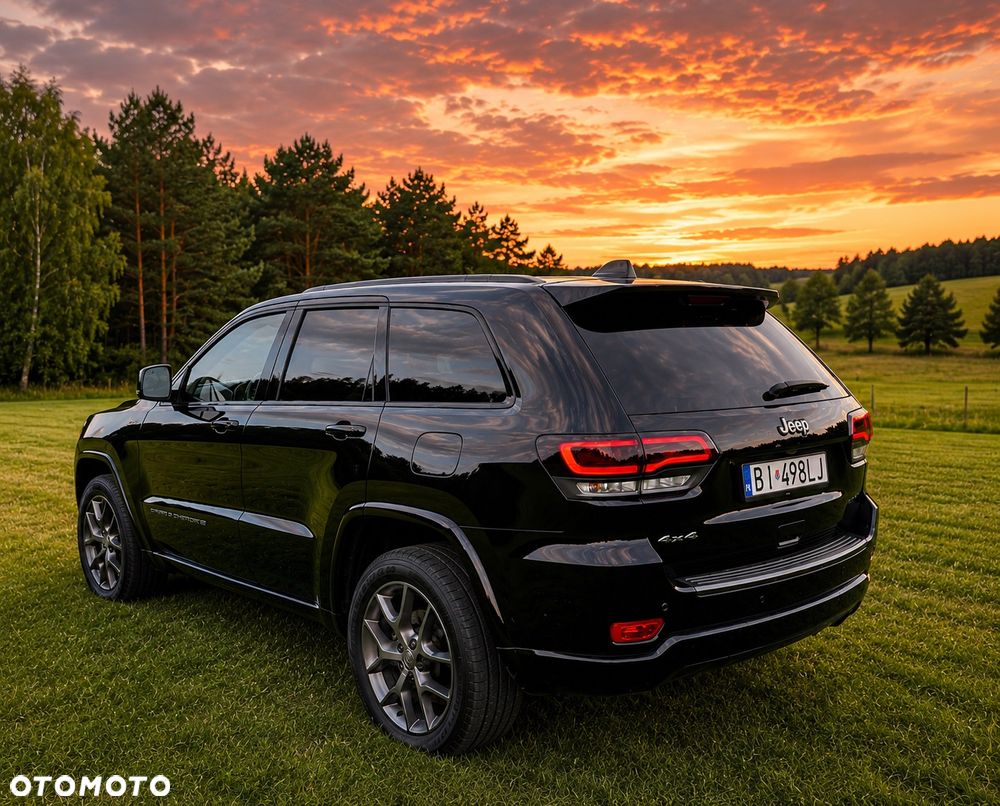 Jeep Grand Cherokee - 8