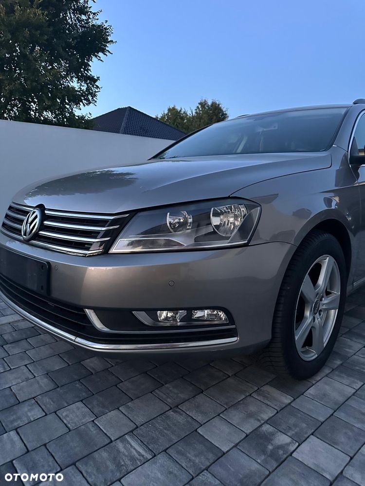 Volkswagen Passat 1.6 TDI BlueMotion Technology Comfortline - 11
