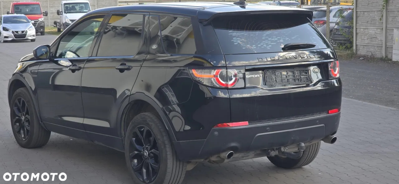 Land Rover Discovery Sport - 8