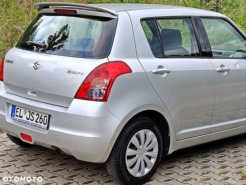 Suzuki Swift 1.3 GLX / Comfort - 33