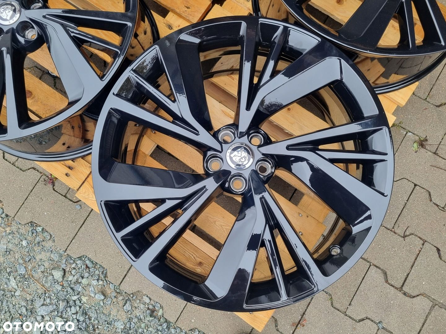 Felgi aluminiowe Jaguar I-PACE 8.5" x 22" 5x108 ET 50,5 - 4