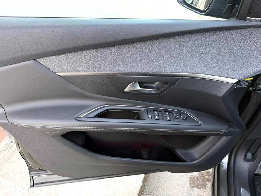 Peugeot 3008 - 18