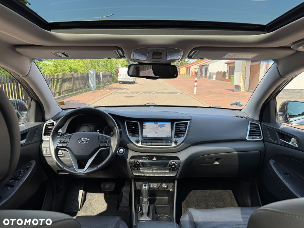 Hyundai Tucson 2.0 CRDI 4WD Automatik Premium - 12