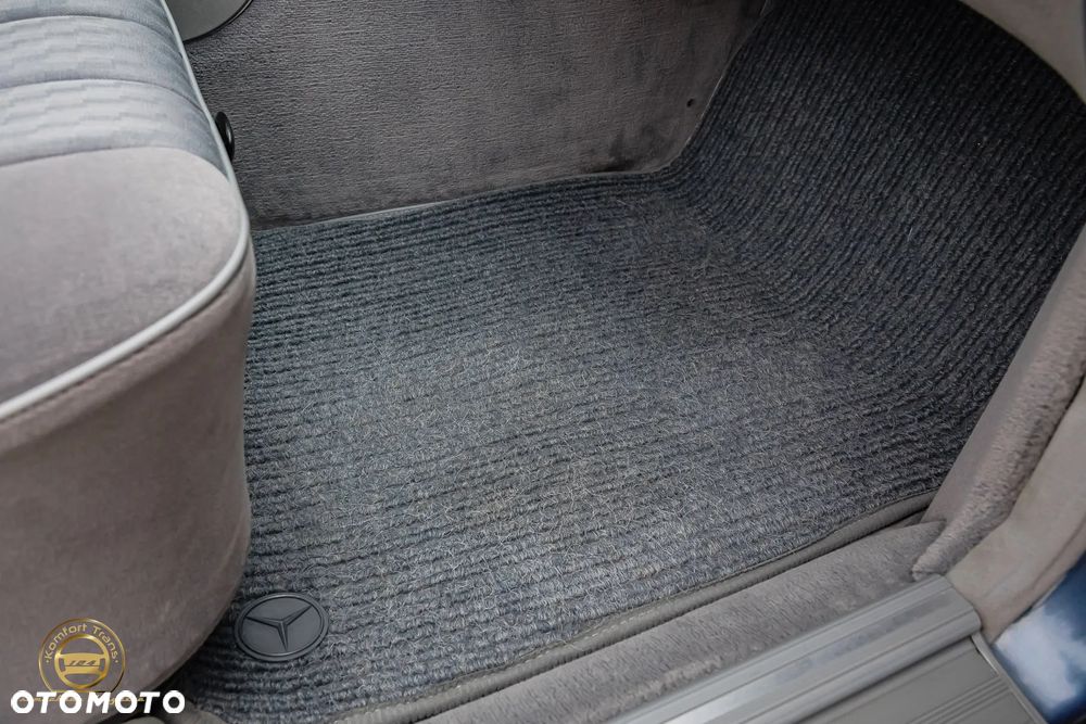 Mercedes-Benz Inny - 22