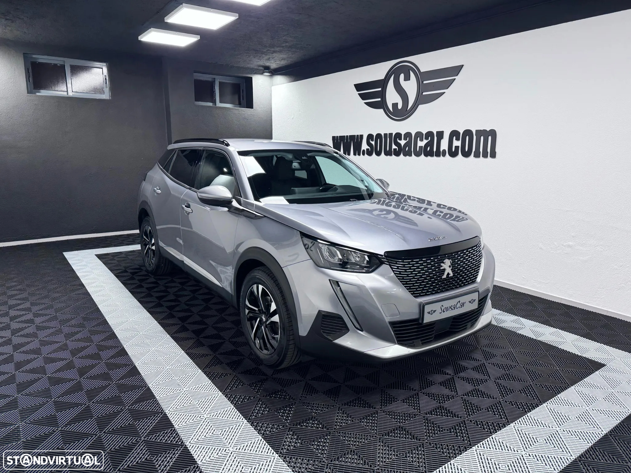 Peugeot 2008 PureTech 100 Allure - 4