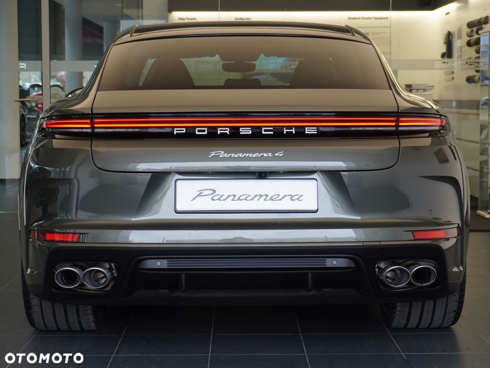 Porsche Panamera 4 - 17