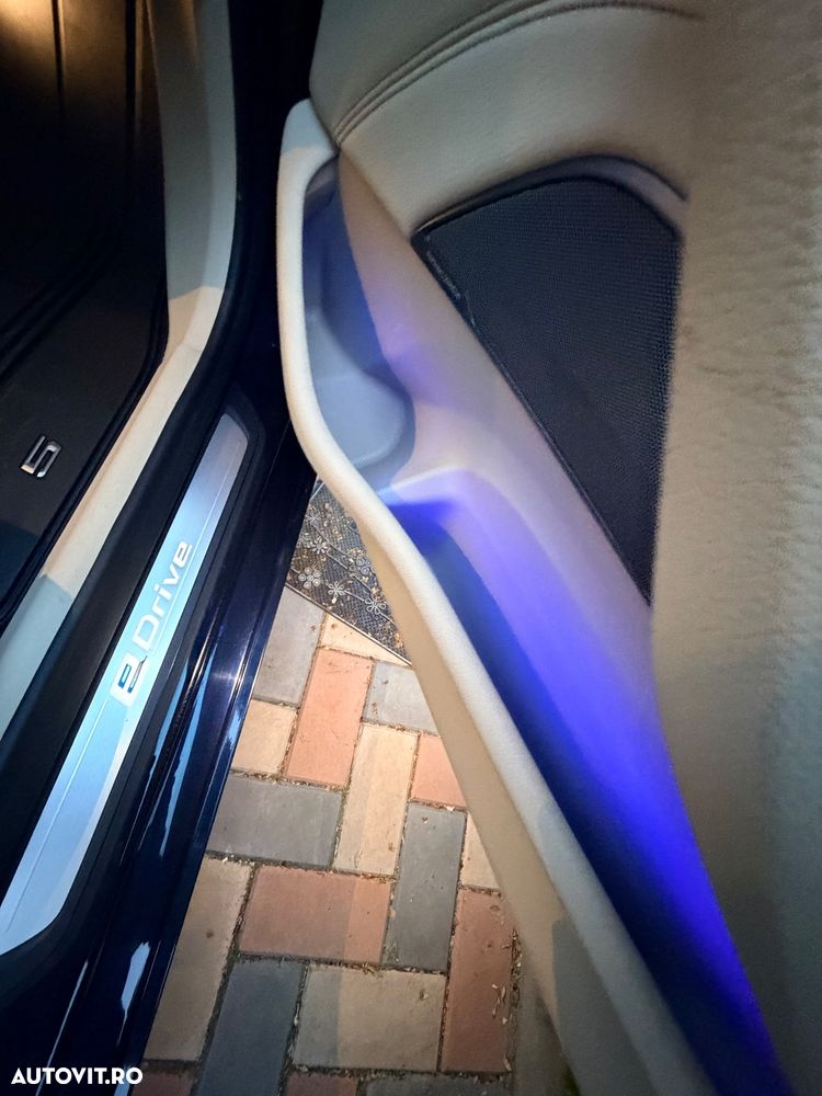 BMW Seria 5 530e xDrive AT PHEV - 24
