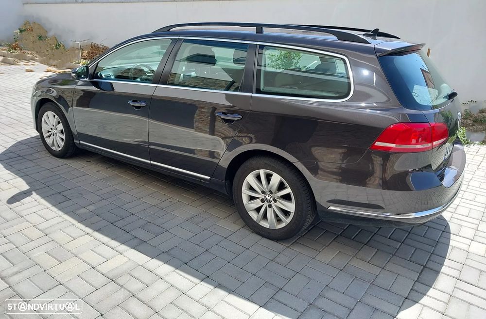 VW Passat Variant 2.0 TDI 4M Highline - 12
