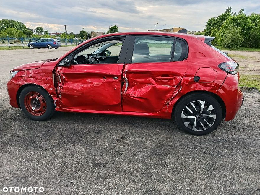 Peugeot 208 - 16