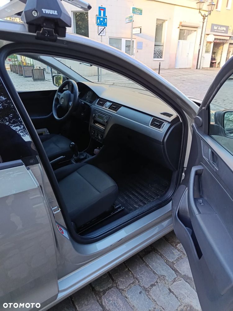 Skoda RAPID 1.2 TSI Active - 2