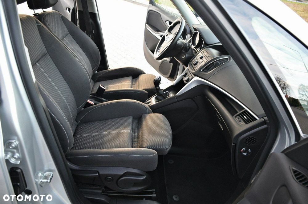Opel Zafira - 17
