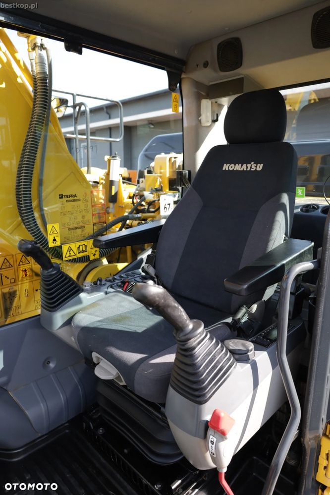 Komatsu PC210LC-11 - 18