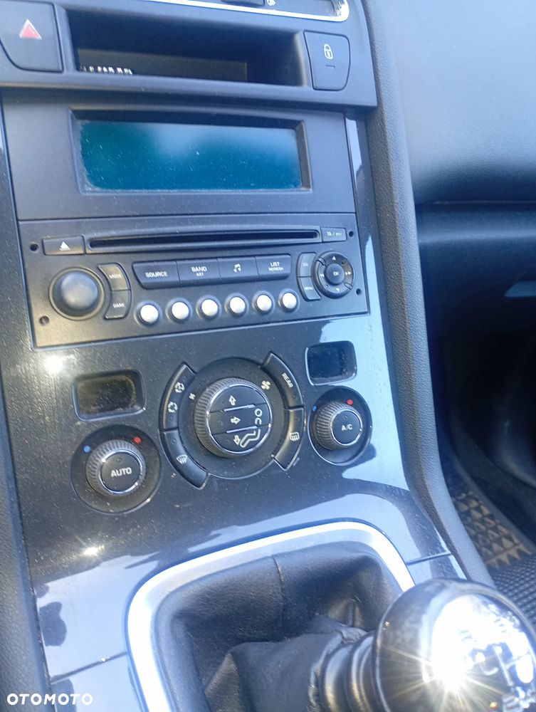 Peugeot 5008 HDI FAP 150 Platinum - 24