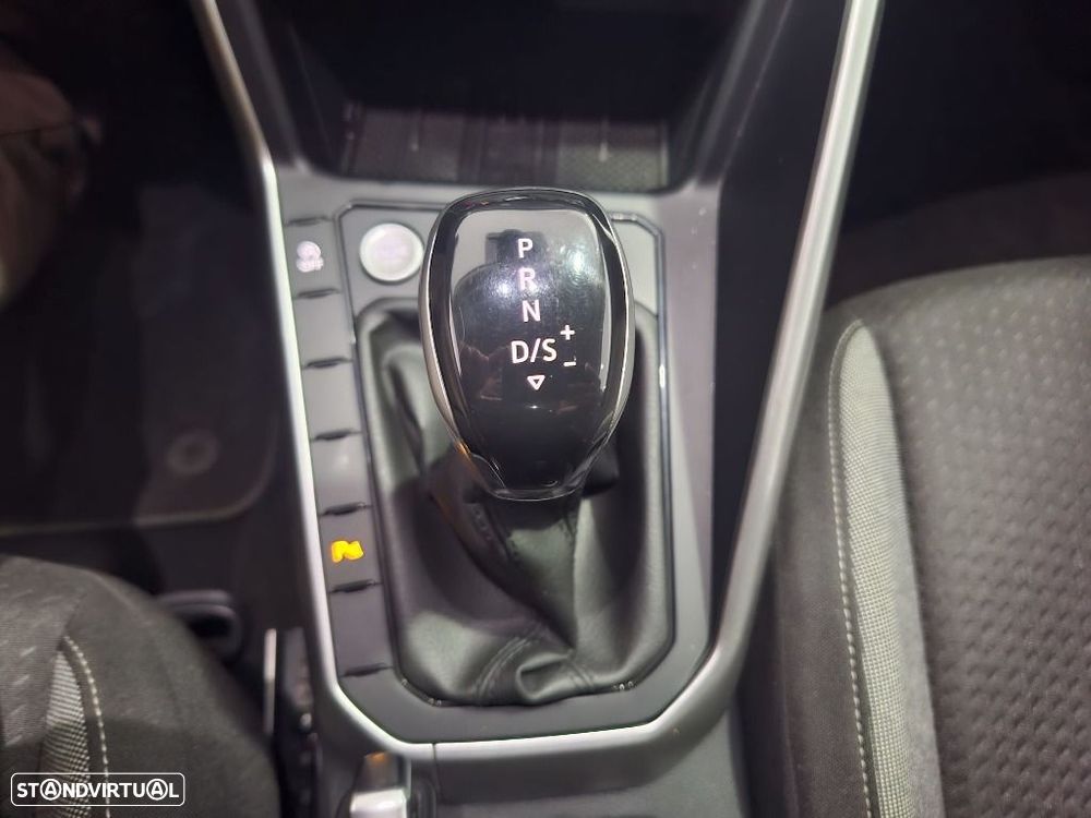 VW Taigo 1.0 TSI Urban DSG - 16