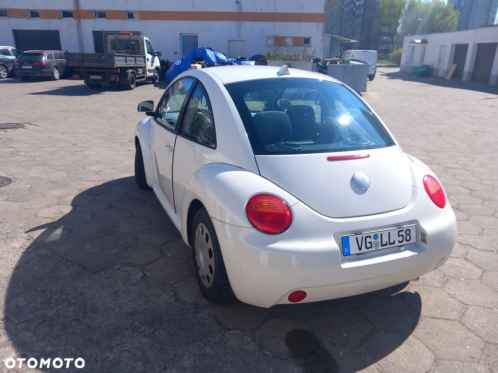 Volkswagen New Beetle 1.6 Coastal - 8