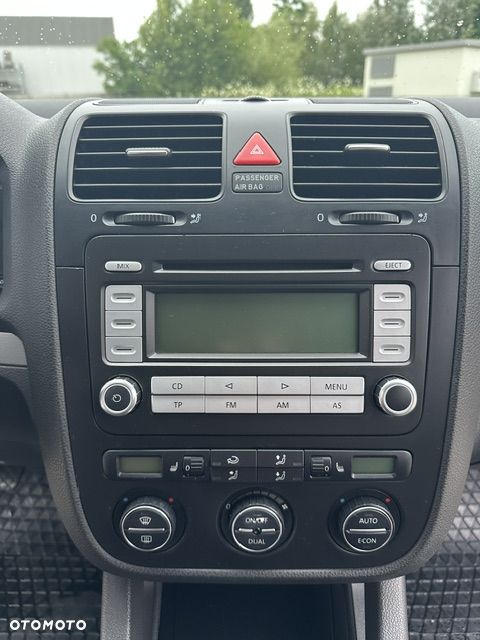 Volkswagen Golf 1.9 TDI Tour - 24