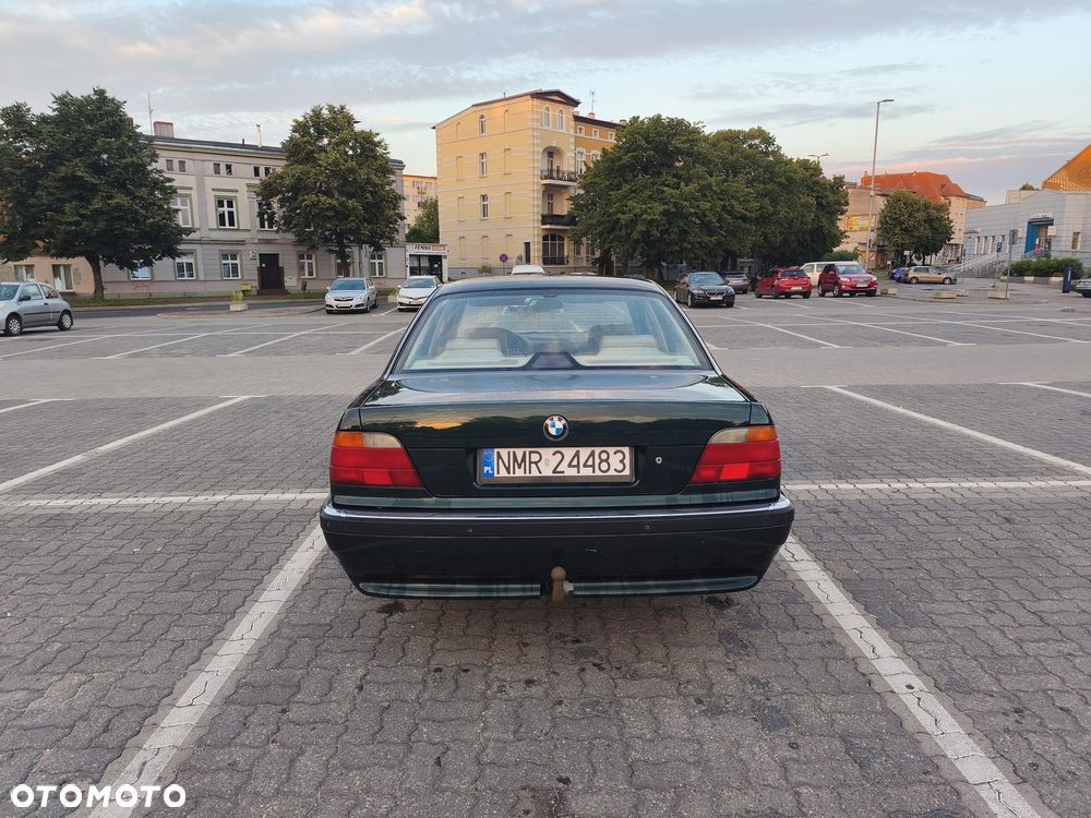 BMW Seria 7 730iL - 9