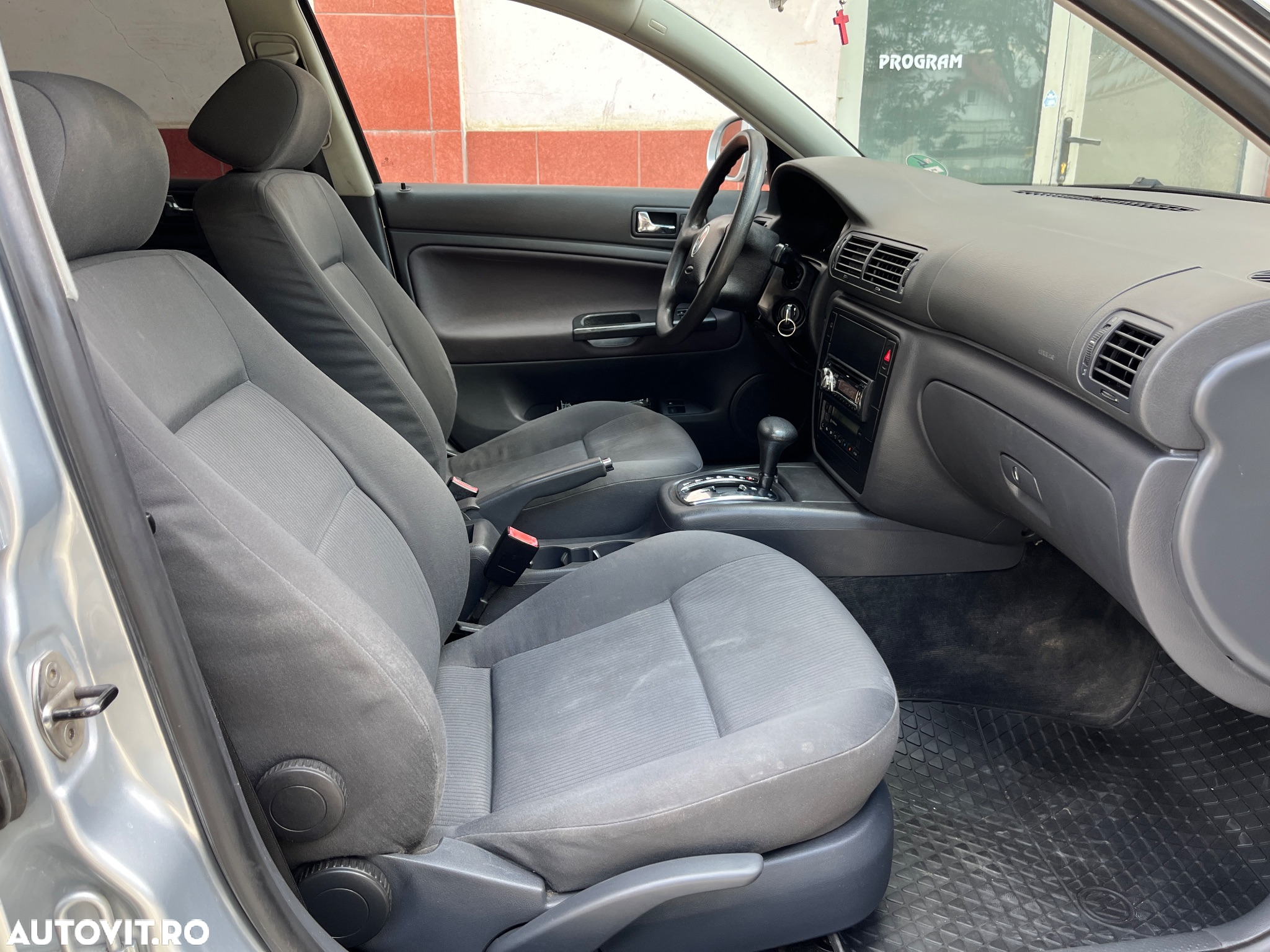 Volkswagen Passat Variant 1.9TDI Trendline Aut - 7