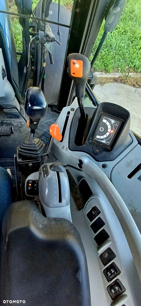 New Holland T6030 - 8