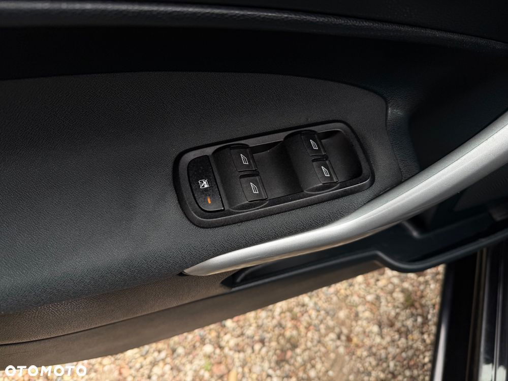 Ford Fiesta 1.4 TDCi Ambiente - 6