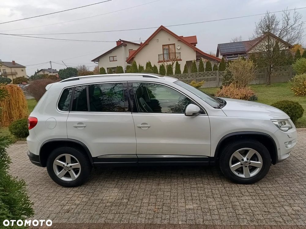 Volkswagen Tiguan ver-2-0-tdi-4mot-perfectline-r--style-dsg - 5