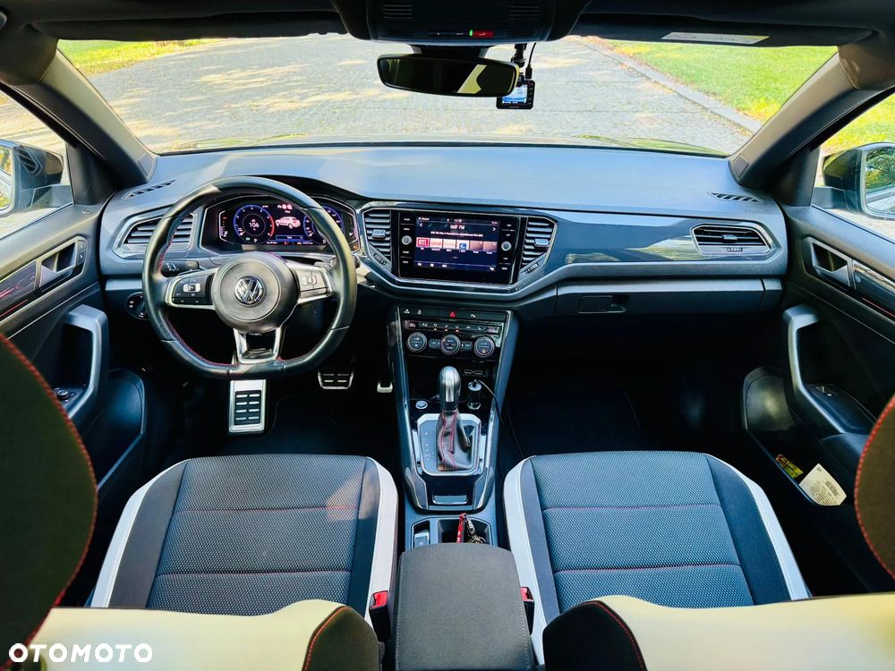 Volkswagen T-Roc - 16