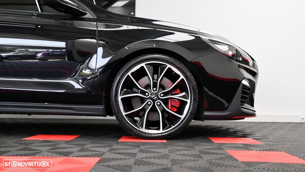 Hyundai i30 N 2.0 T-GDi Performance Pack - 16