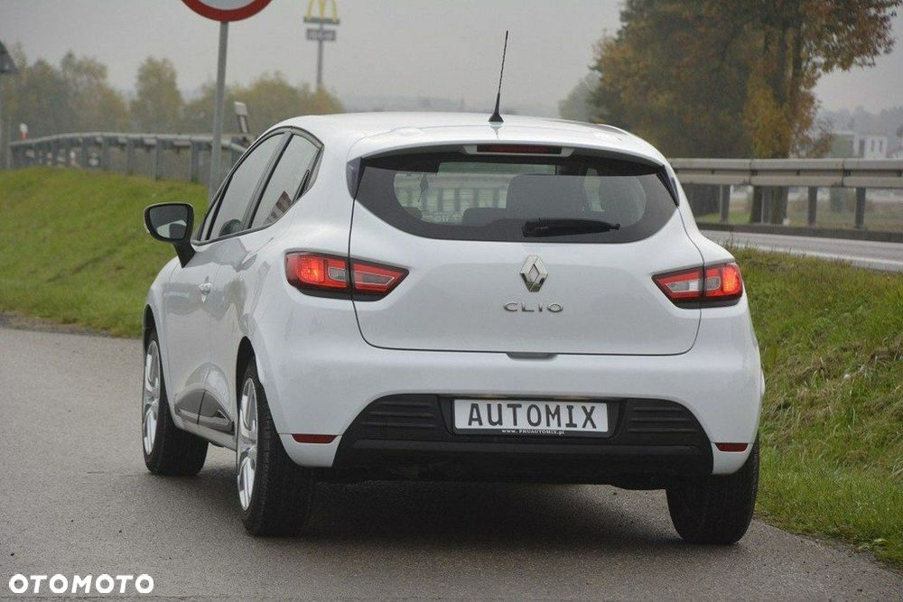 Renault Clio - 7