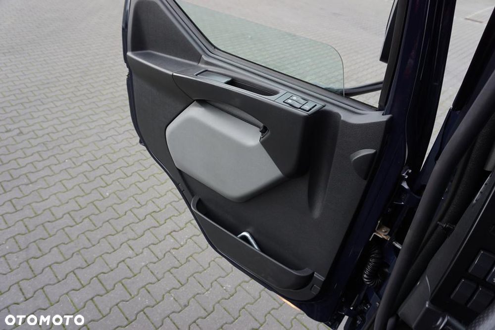 Renault / D 16 / 280 / ACC / E 6 / BURTOFIRANKA + WINDA / ŁAD. 8 580 KG / 17 PALET - 38