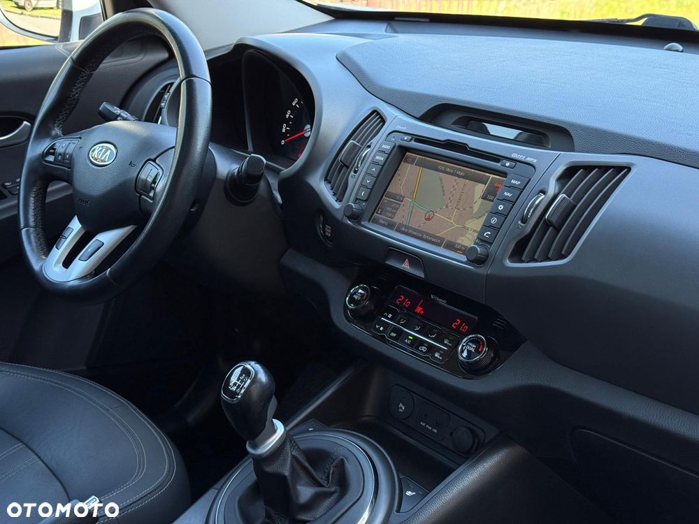 Kia Sportage 2.0 CRDI 184 4WD Fifa World Cup Edition - 24
