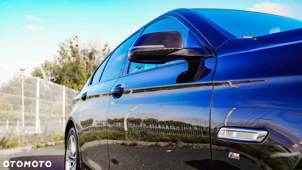 BMW Seria 5 520d xDrive - 10