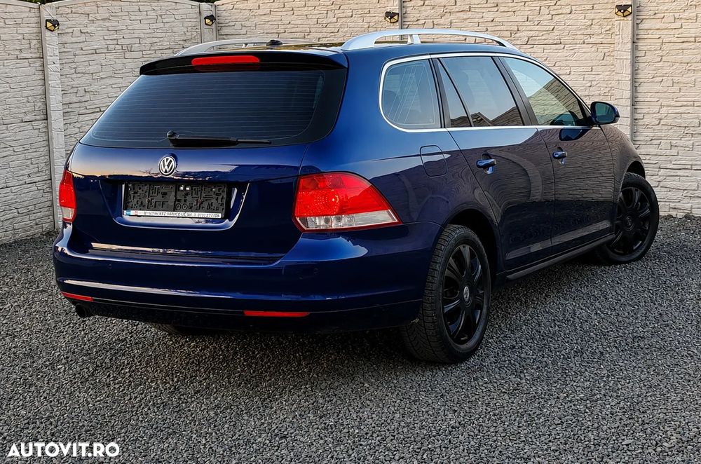 Volkswagen Golf - 3