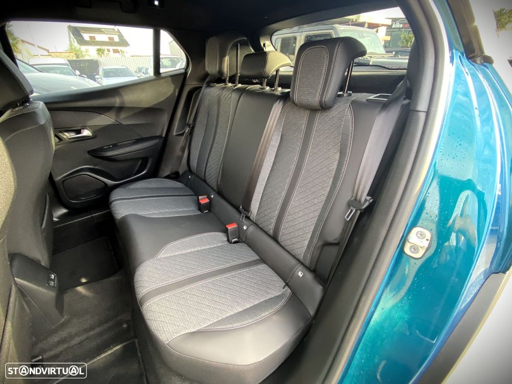 Peugeot 2008 1.2 PureTech Allure - 25