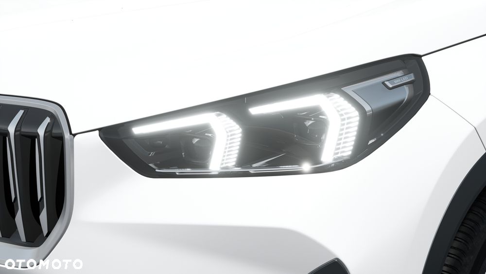 BMW X1 xDrive23i xLine - 9