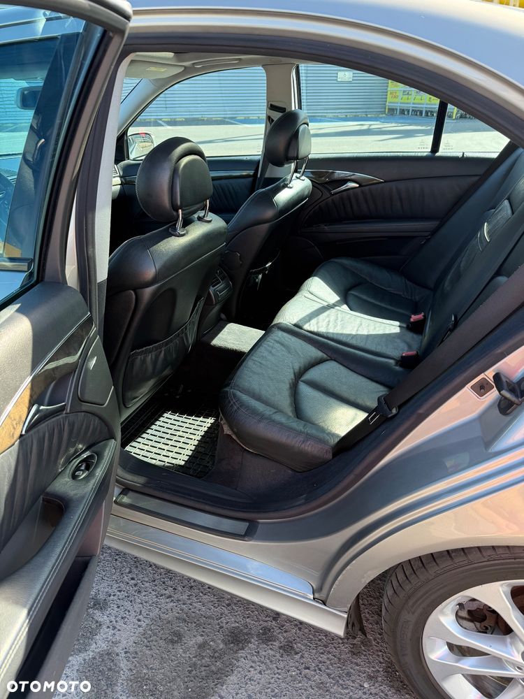 Mercedes-Benz Klasa E 220 CDI Automatik Avantgarde - 13