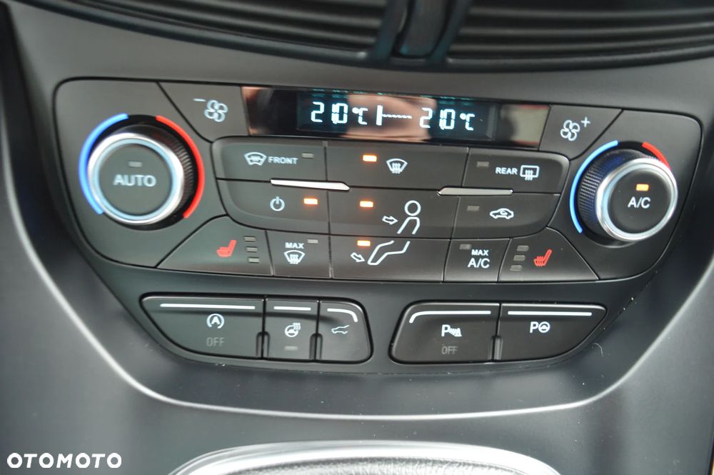 Ford Kuga 1.5 EcoBoost 2x4 ST-Line - 25