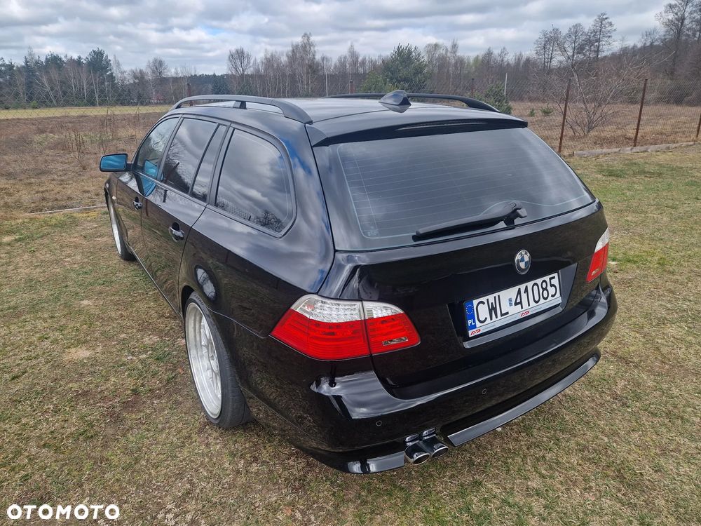 BMW Seria 5 525d - 18