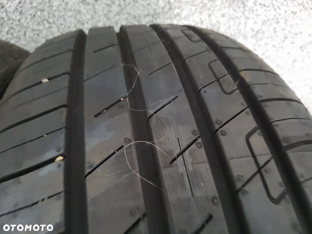 GOODYEAR EFIFICENT GRIP PERFORMANCE   215/50R17  215/50/17 - 16