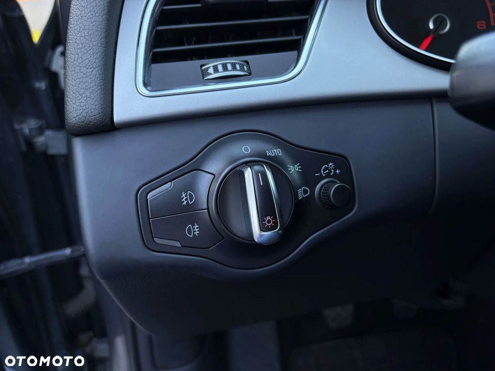 Audi A4 Limousine 2.0 TDI DPF Ambition - 32